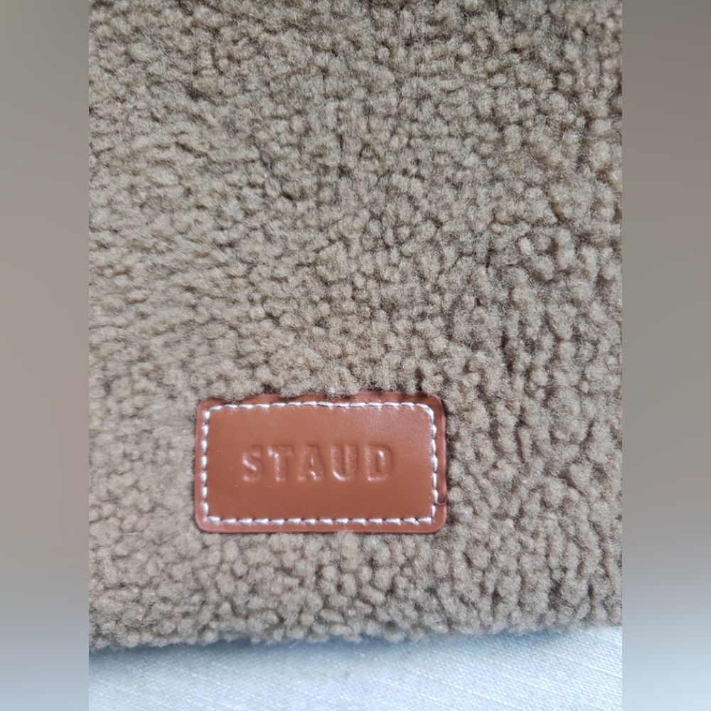 Brand New STAUD Shearling Eve Phone Crossbody Bag - Picture 6 of 16